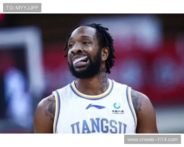 江苏队关键比赛把握进攻机会，战术灵活显指挥能力